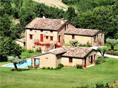 House/villa for sale in Gualdo (The Marches)