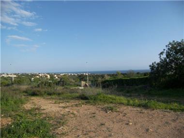 Plot for sale in Ferragudo (Faro)