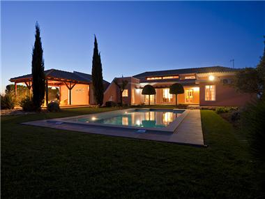 Villa for sale in Salicos (Faro)