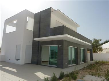 Villa for sale in Alcantarilha (Faro)