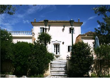 Villa for sale in Almancil (Faro)