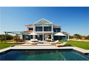 Villa for sale in Benagil (Faro)