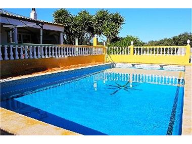 Farm for sale in Alcantarilha (Faro)