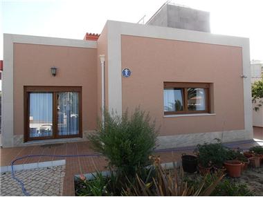 Villa / Townhouse for sale in Lagos (Faro)