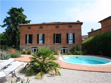 House/villa for sale in Castelmuzio (Tuscany)