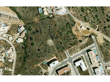 Plot for sale in Armacao de Pera (Faro)