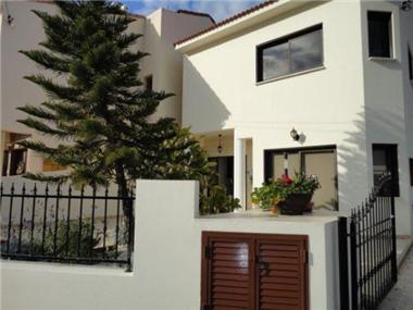 House for sale in Psomolophou (Nicosia)