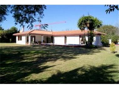 Villa for sale in Guadalmina (Andalucia)