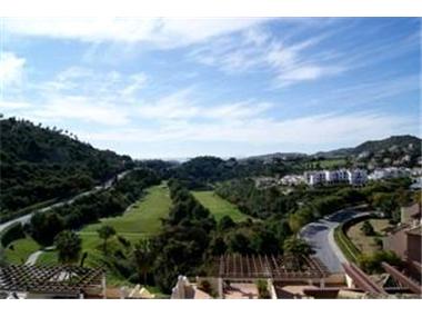 Penthouse for sale in Benahavis (Andalucia)