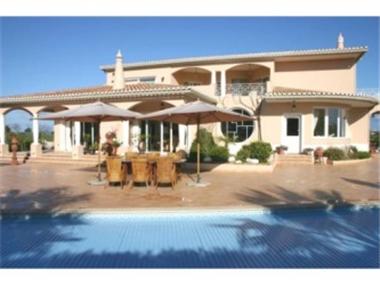 House for sale in Lagos (Faro)