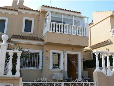 Townhouse for sale in Torrevieja (Valencia)