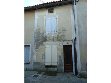 House for sale in Ruffec (Poitou-Charentes)