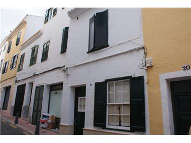Townhouse for sale in Mao (Balearic Islands)