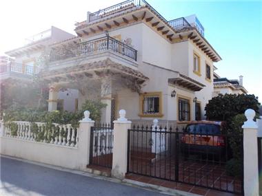 Townhouse for sale in Orihuela (Valencia)