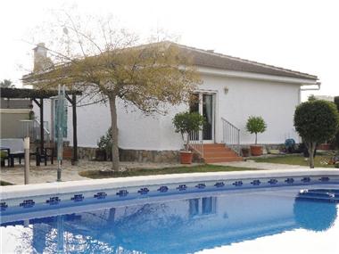 Villa / Detached for sale in Los Balcones (Valencia)