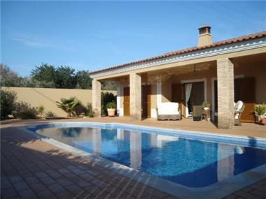Villa for sale in Sao Bras de Alportel (Faro)