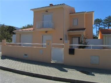 Villa for sale in Nazare (Leiria)