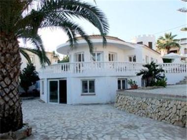 Villa for sale in Moraira (Valencia)