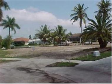 Land for sale in Marco Island (Florida)