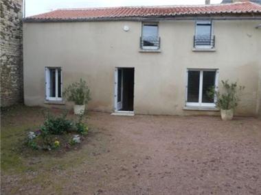 House for sale in Montreuil-Bellay (Region Pays de la Loire)