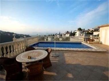 Villa for sale in Pego (Valencia)