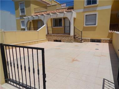 Townhouse for sale in Torrevieja (Valencia)