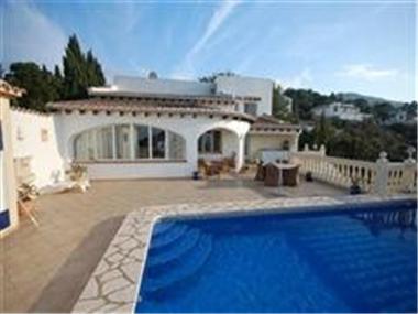 Villa for sale in Pego (Valencia)