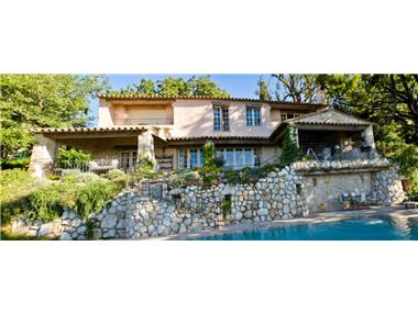 House for sale in Chateauneuf-Grasse (Provence-Alpes-Cote d'Azur)