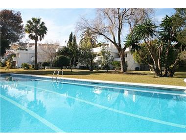 Townhouse - Terraced for sale in Nueva Andalucia (Andalucia)