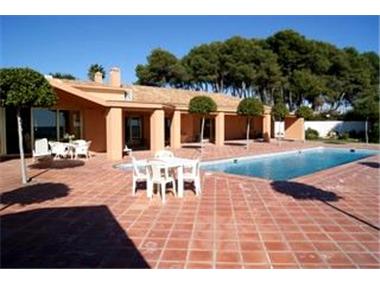Villa for sale in El Paraiso (Andalucia)