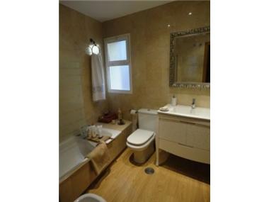 Property - Apartment for sale in Torrequebrada, Benalmadena (Andalucia)