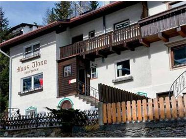 Chalet for sale in Sankt Anton am Arlberg (Tirol)