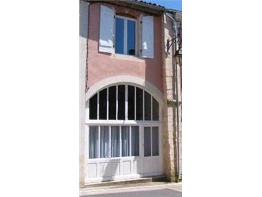 House for sale in Ruffec (Poitou-Charentes)