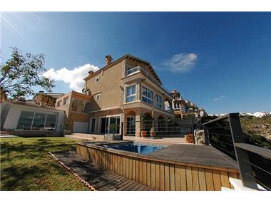 Villa / Detached for sale in Gran Alacant (Valencia)
