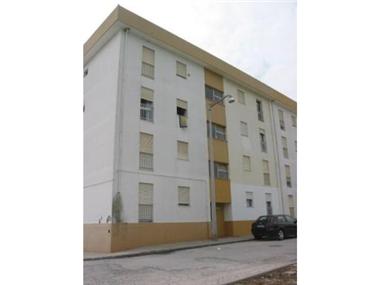 Apartment for sale in Quelfes (Faro)