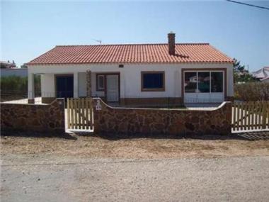 Villa / Townhouse for sale in Vale Da Telha (Faro)