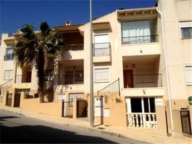 Apartment       for sale in Dehesa de Campoamor (Valencia)