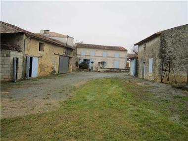 Farm for sale in Les Nouillers (Poitou-Charentes)
