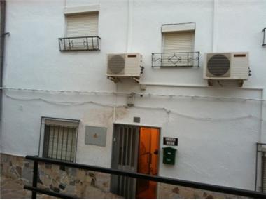 Village House for sale in Martos (Andalucia)