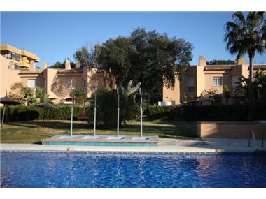 Townhouse for sale in Costabella (Andalucia)