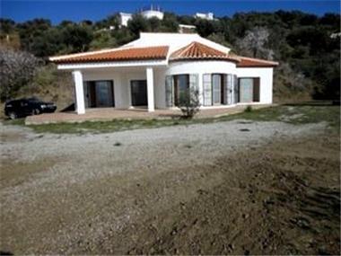 Finca for sale in Arenas (Andalucia)
