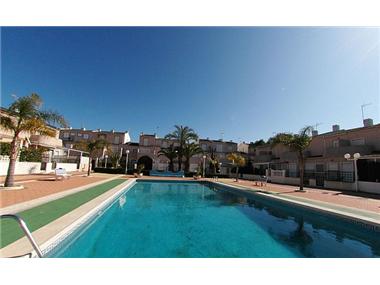 Townhouse for sale in Pilar de la Horadada (Valencia)