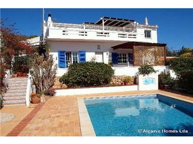Villa / Townhouse for sale in Vale do Judeu (Faro)