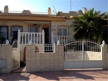Townhouse for sale in Orihuela Costa (Valencia)