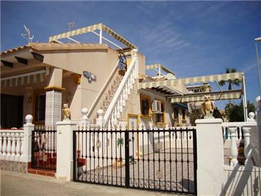 Bungalow for sale in Orihuela Costa (Valencia)
