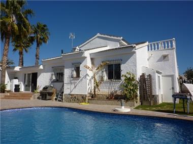 Villa / Detached for sale in Ciudad Quesada (Valencia)