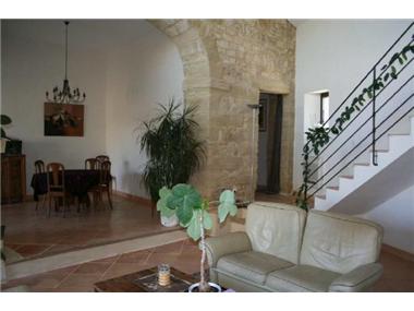 Old House for sale in Uzes (Languedoc-Roussillon)