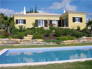 Villa for sale in Portimao (Faro)