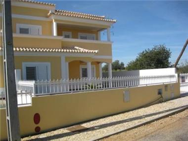 Villa / Townhouse for sale in Castro Marim (Faro)