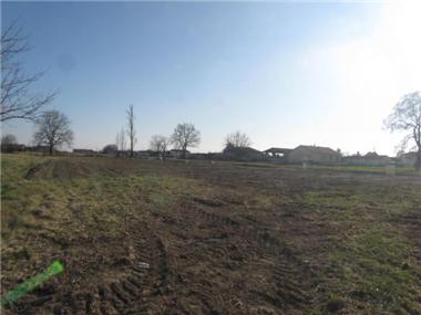 Land for sale in Rabastens-de-Bigorre (Midi-Pyrenees)